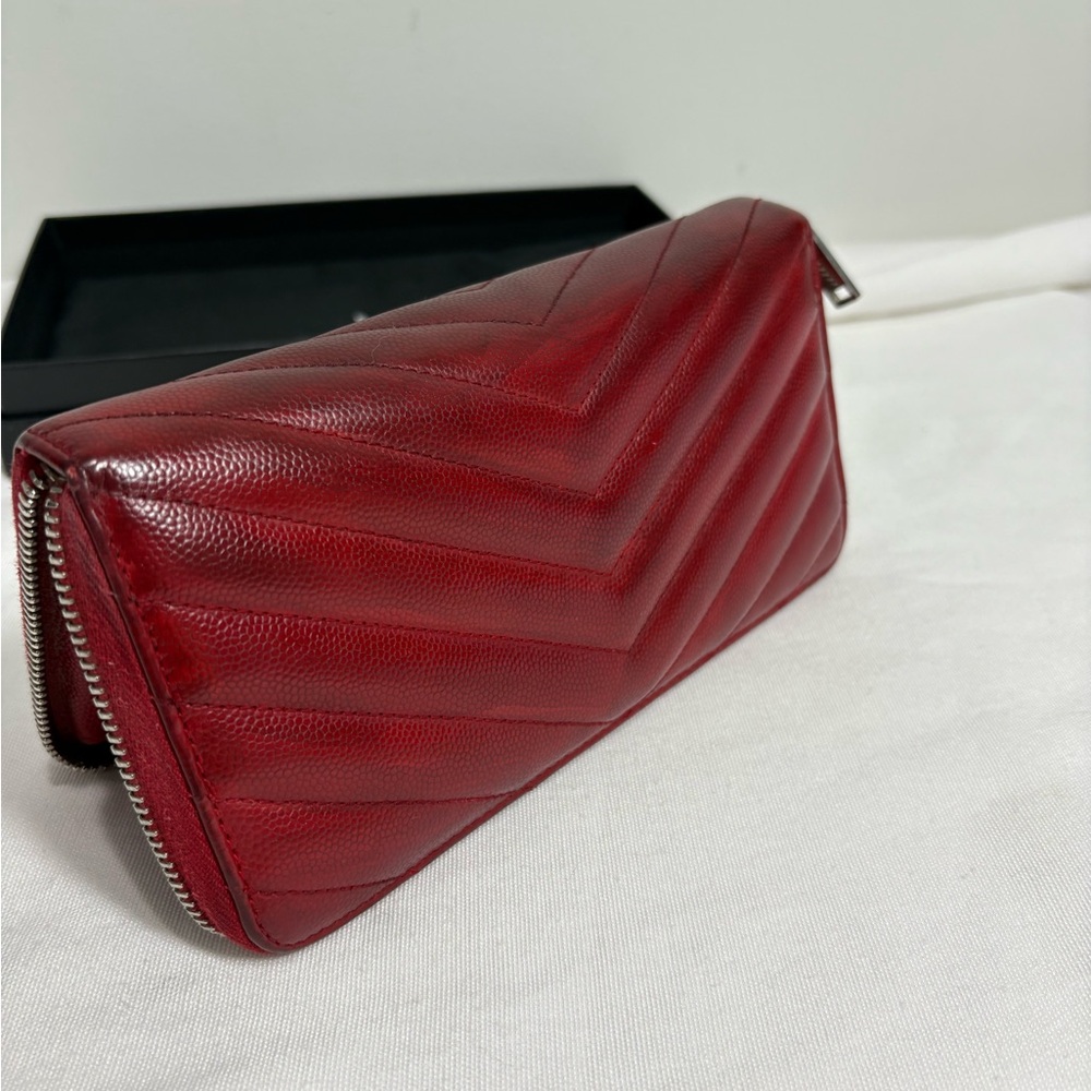 Authentic YSL YVES SAINT LAURENT quilted red wallet box cards, and certificate - Picture 6 of 12